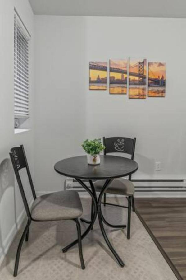 Urban Chic Apartments Near Center City 필라델피아 외부 사진